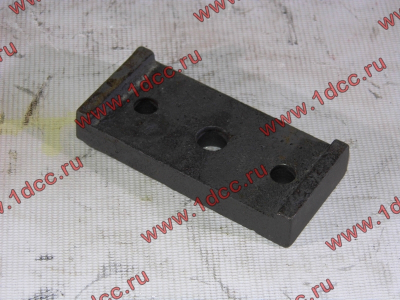Пластина скобы крепления переднего стабилизатора H HOWO (ХОВО) WG880680027 фото 1 Санкт-Петербург